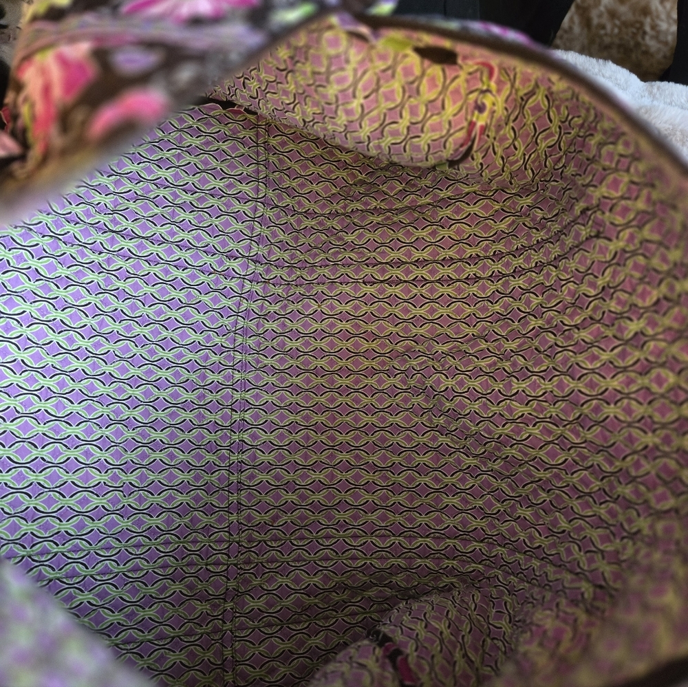 Vera Bradley Large Duffle - Picture 7 of 10